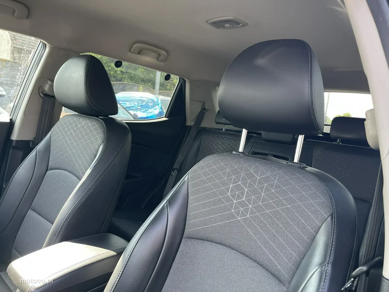 Ssangyong Tivoli Grand 11