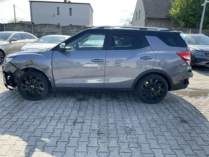 Ssangyong Tivoli Grand 4