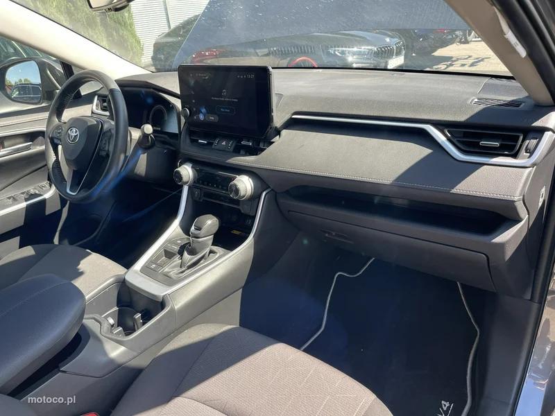 Toyota RAV 4 XA50 11