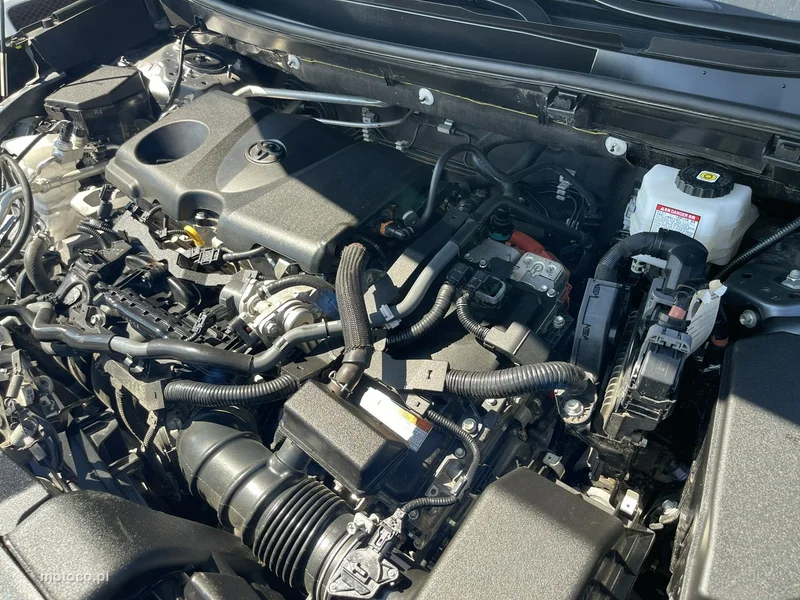 Toyota RAV 4 XA50 14