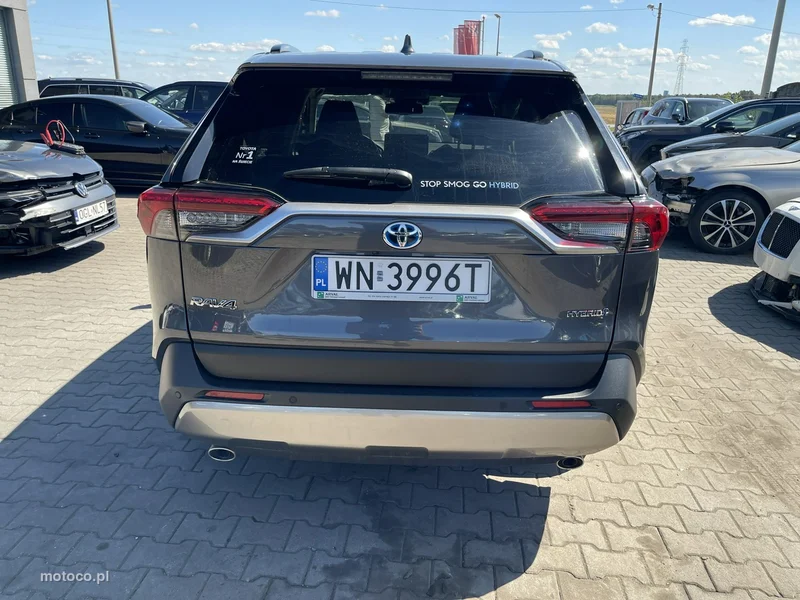 Toyota RAV 4 XA50 6