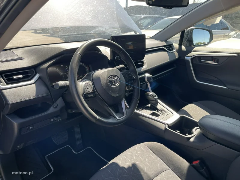 Toyota RAV 4 XA50 8