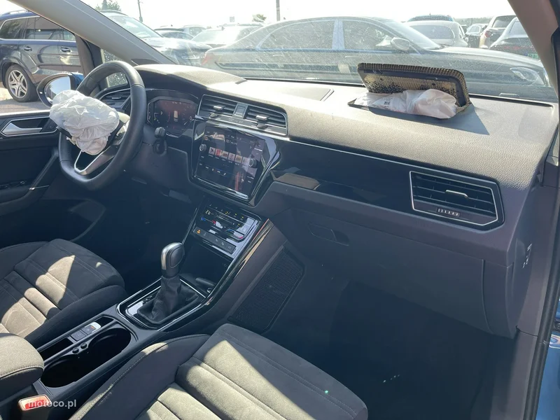 Volkswagen Touran 5T 9