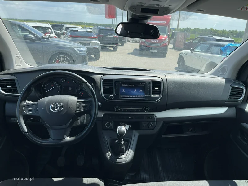 Toyota Proace (Verso) 10