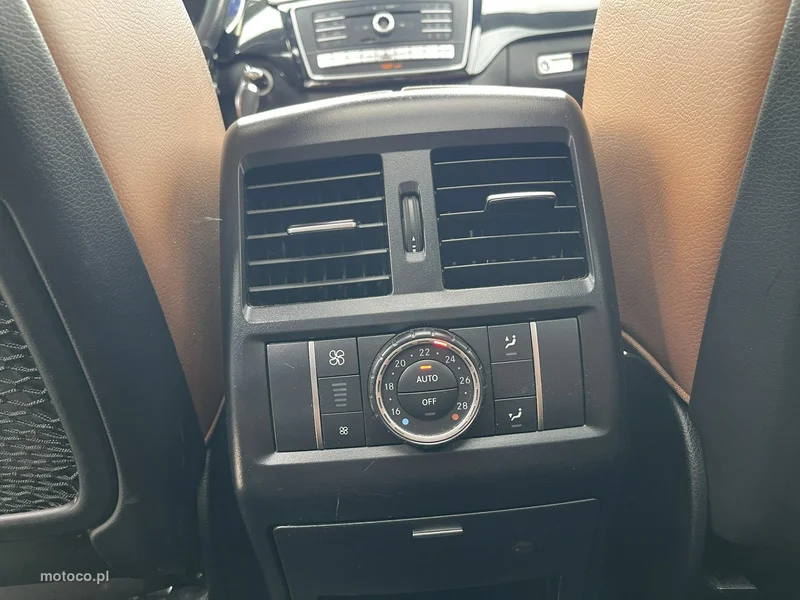 Mercedes-Benz GLS Klasa 15