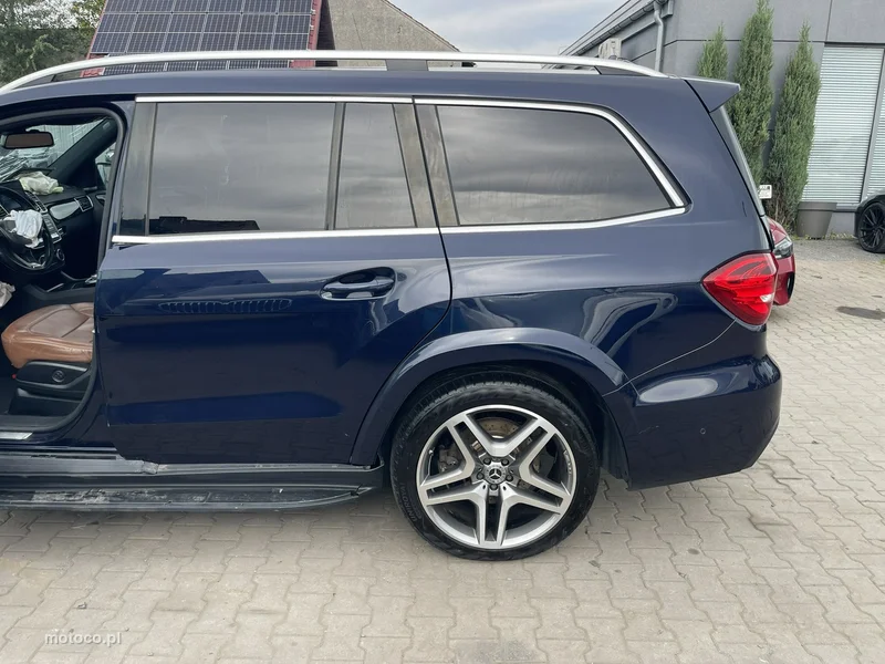 Mercedes-Benz GLS Klasa 4