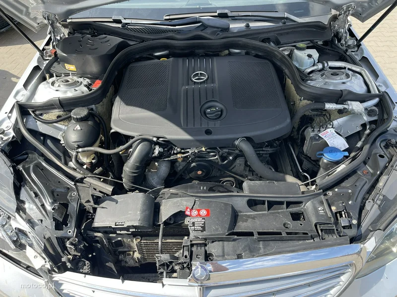 Mercedes-Benz Klasa E W212 E 250 12