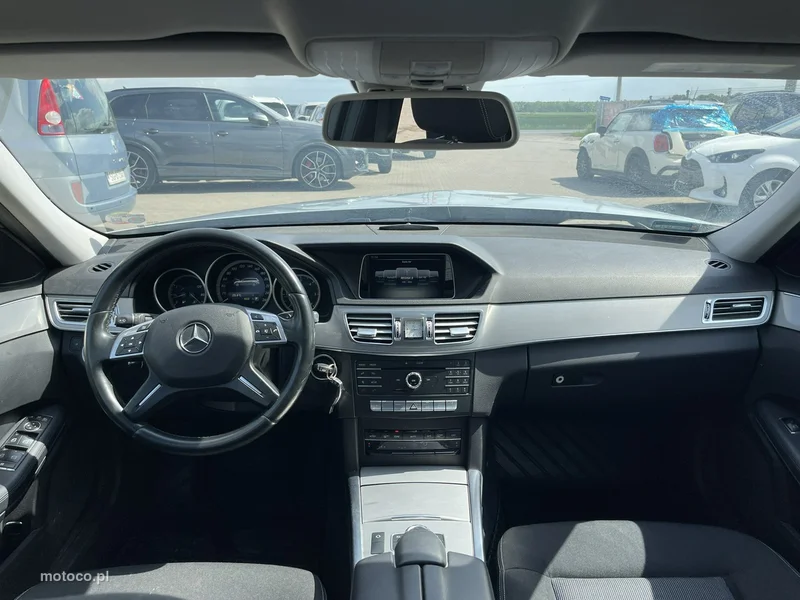 Mercedes-Benz Klasa E W212 E 250 8