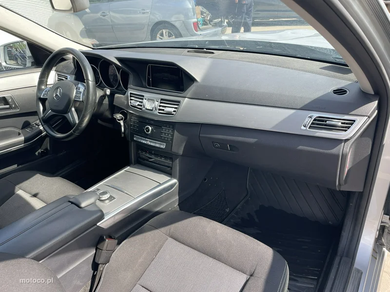 Mercedes-Benz Klasa E W212 E 250 9