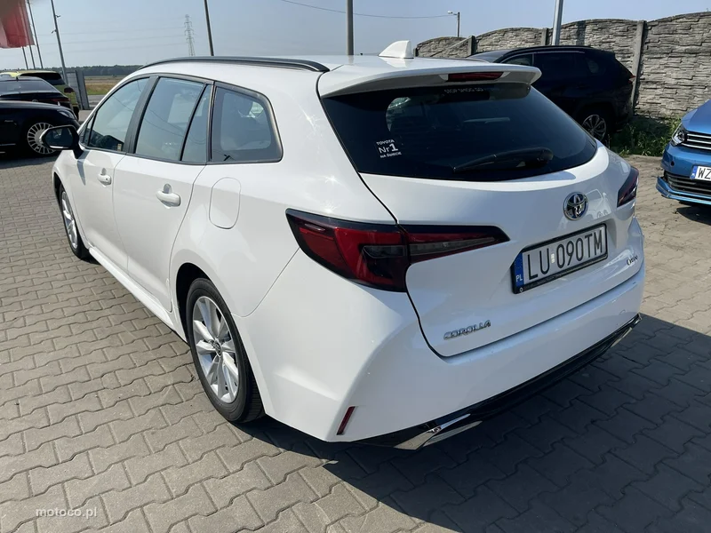 Toyota Corolla E210 2