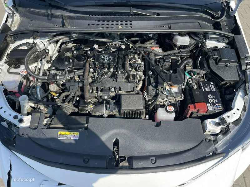 Toyota Corolla E210 12