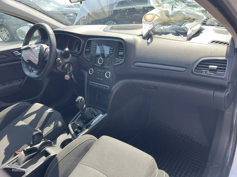 Renault Megane IV 12