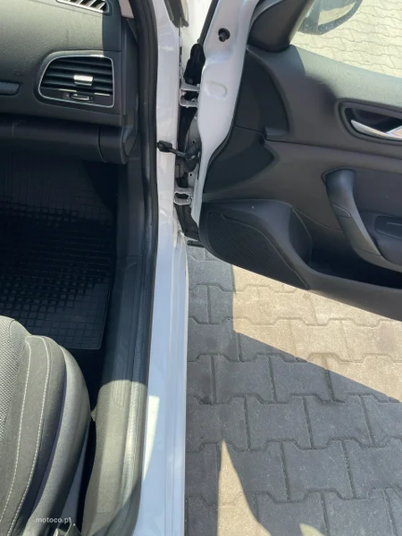Renault Megane IV 5