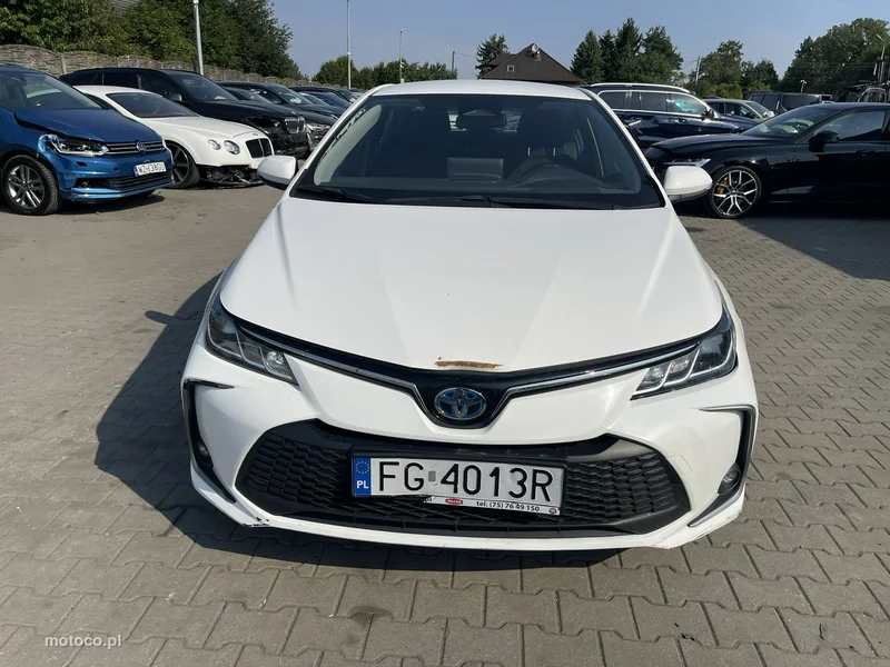 Toyota Corolla E210 7