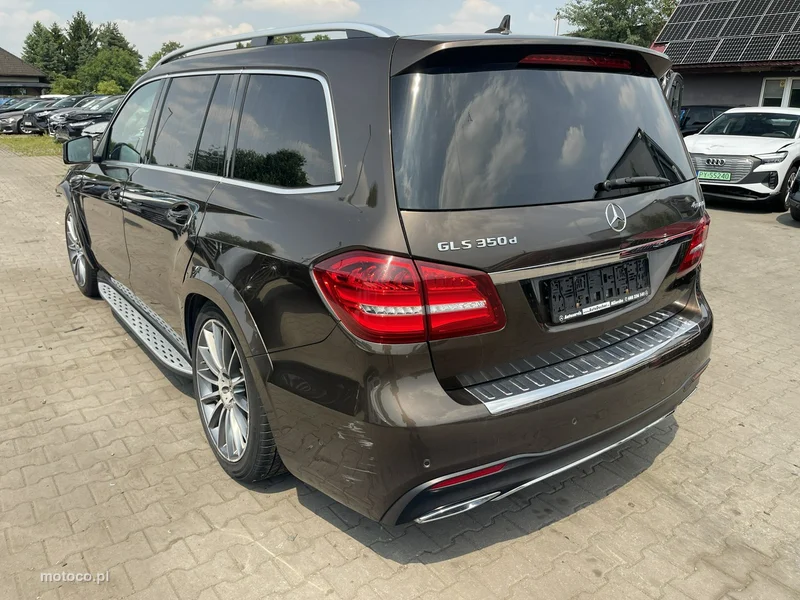 Mercedes-Benz GLS Klasa 4