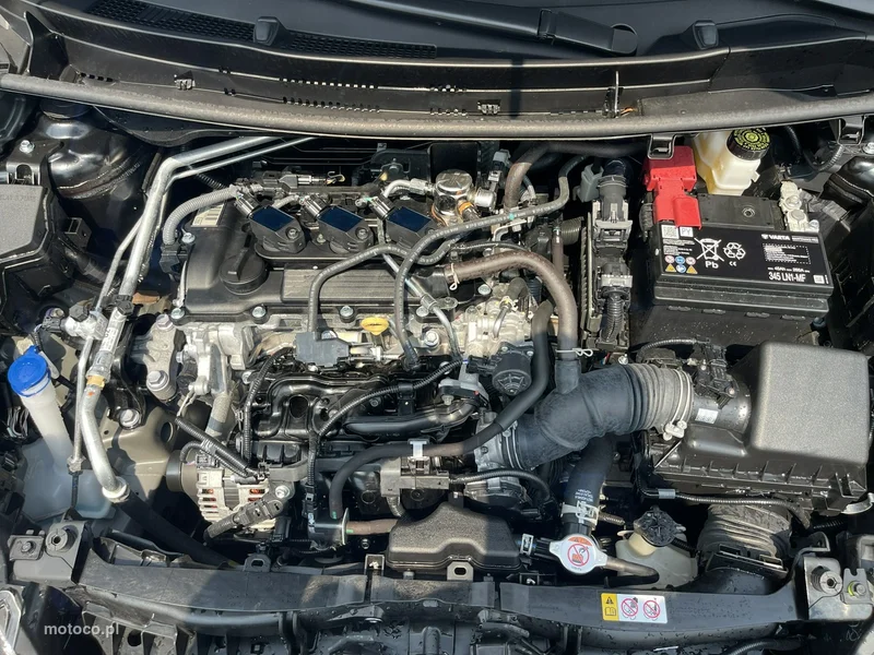 Toyota Yaris XP210 14