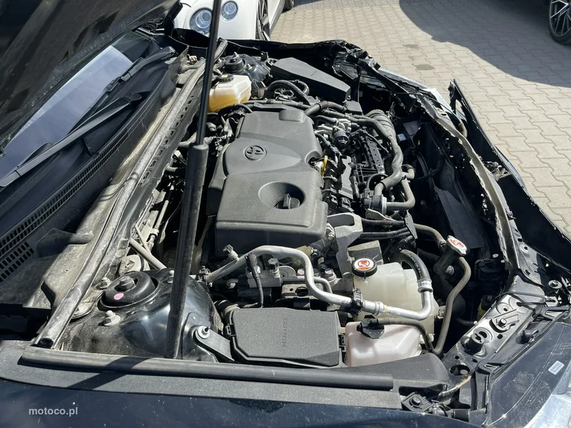 Toyota Camry XV70 13