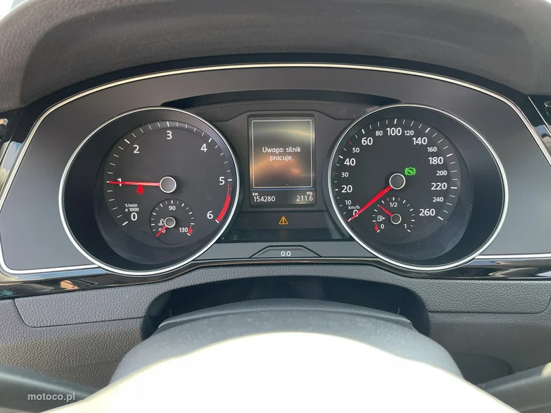 Volkswagen Passat Variant B8 10