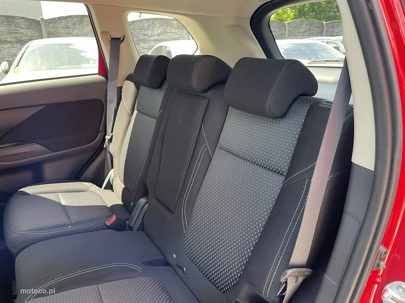 Mitsubishi Outlander 12