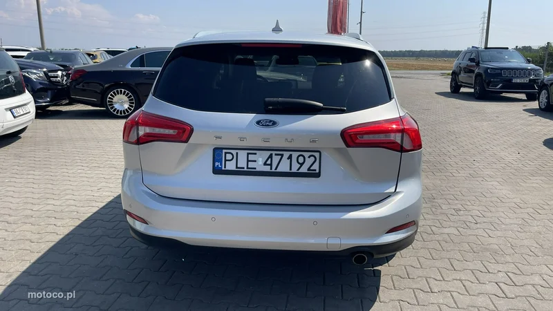 Ford Focus IV 3