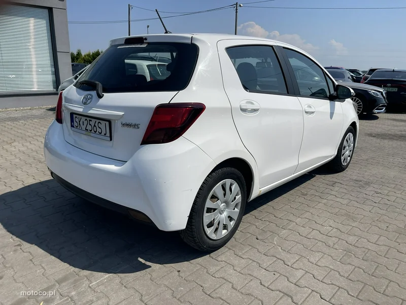 Toyota Yaris XP130 2