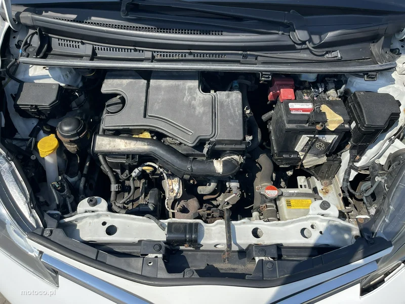 Toyota Yaris XP130 13