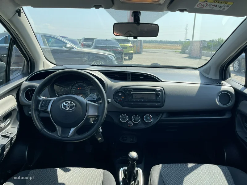 Toyota Yaris XP130 8