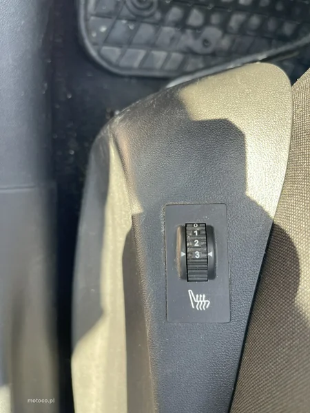 Peugeot 208 13