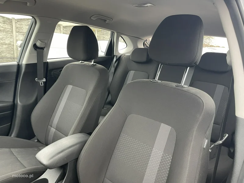 Hyundai i20 8