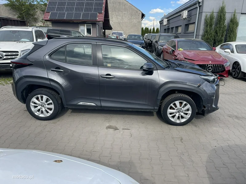 Toyota Yaris Cross XP210 2