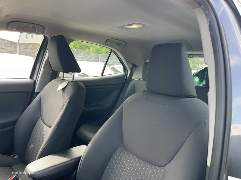Toyota Yaris Cross XP210 12