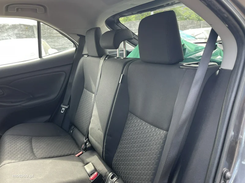 Toyota Yaris Cross XP210 13