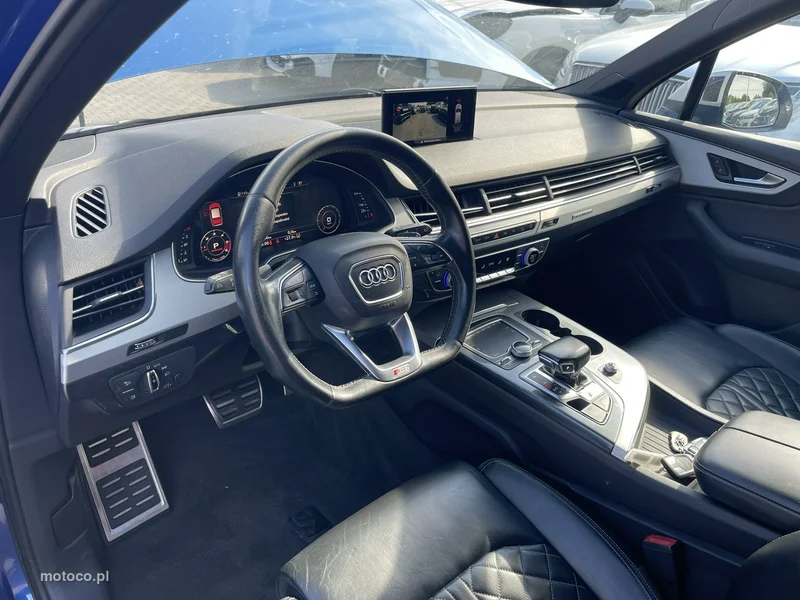 Audi SQ7 12