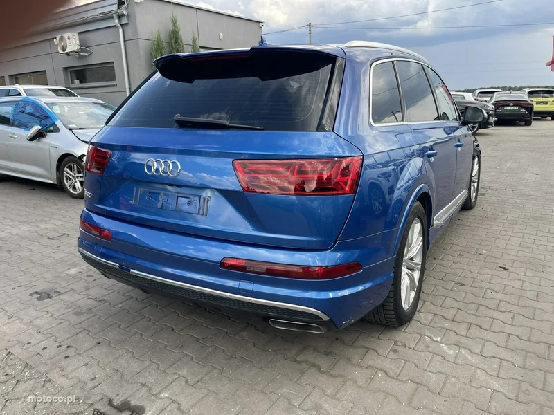 Audi SQ7 9