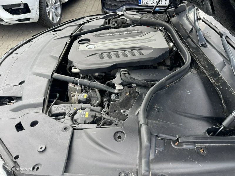 BMW Seria 7 G11 750 15