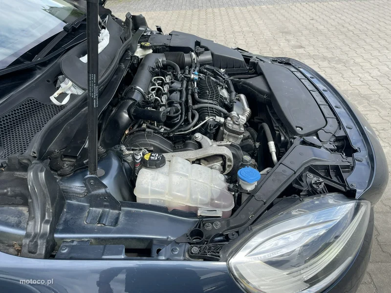 Volvo V40 14