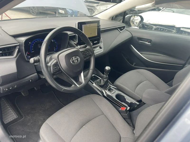 Toyota Corolla E210 8