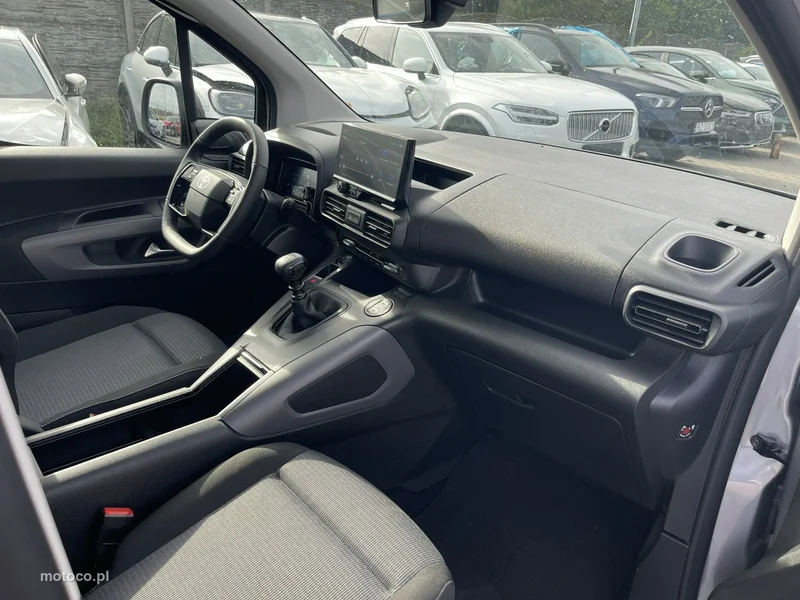 Toyota Proace City Verso 8