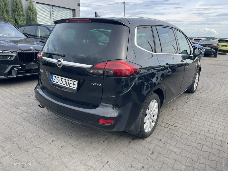 Opel Zafira C Tourer 2
