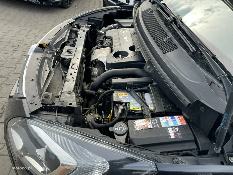 Opel Zafira C Tourer 15
