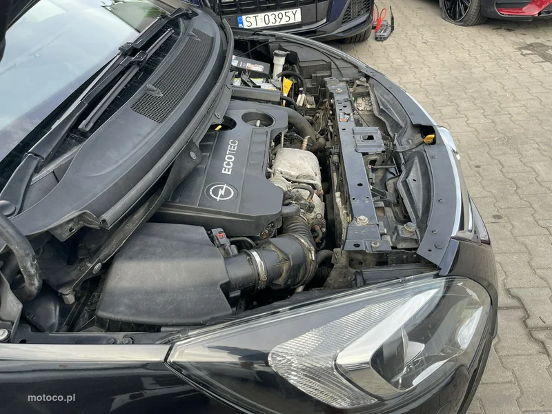 Opel Zafira C Tourer 16