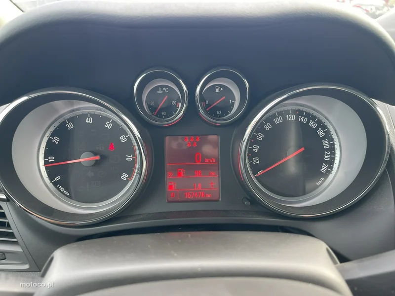 Opel Zafira C Tourer 7