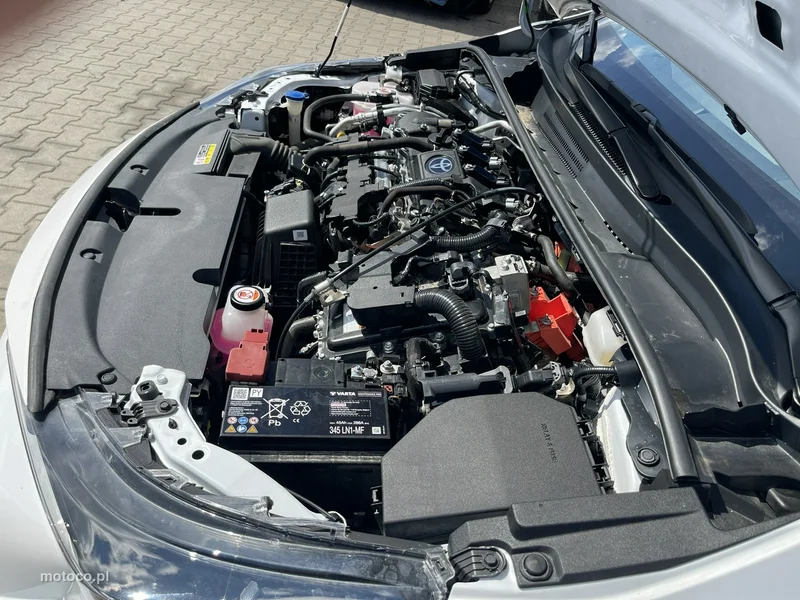 Toyota Corolla E210 15