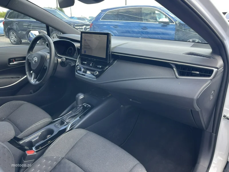 Toyota Corolla E210 10