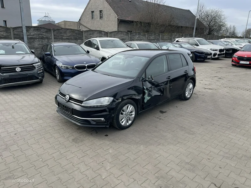 Volkswagen Golf VII 3
