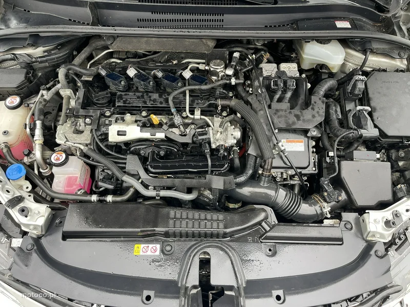 Toyota Corolla E210 13