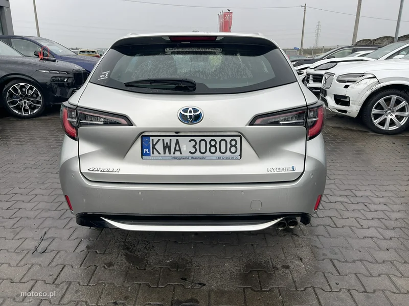Toyota Corolla E210 7