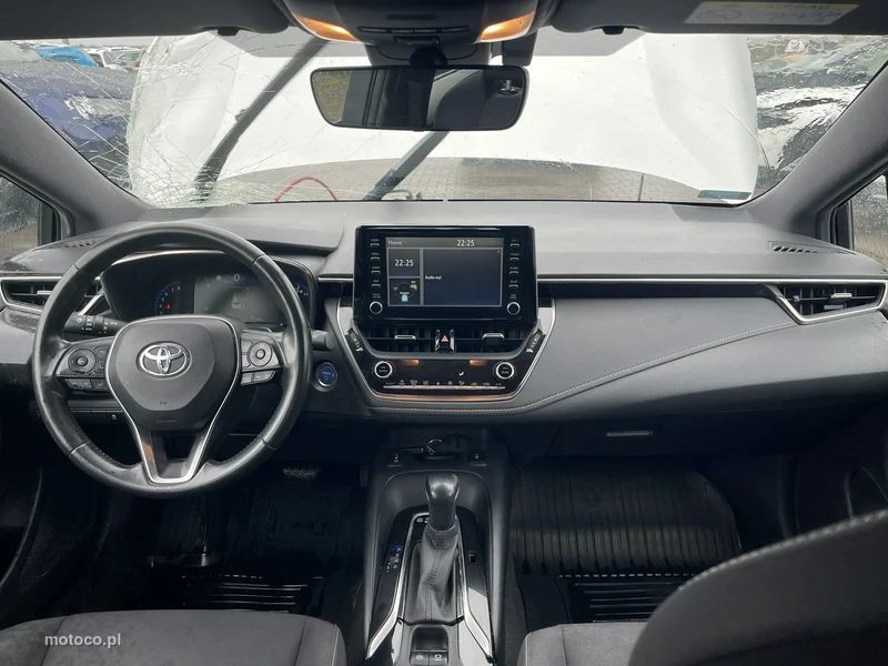 Toyota Corolla E210 9