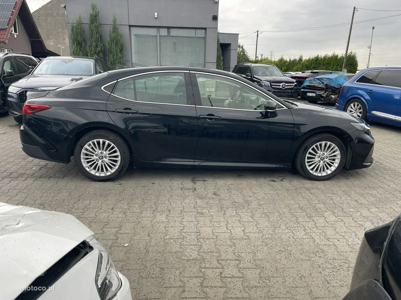 Toyota Camry XV70 2