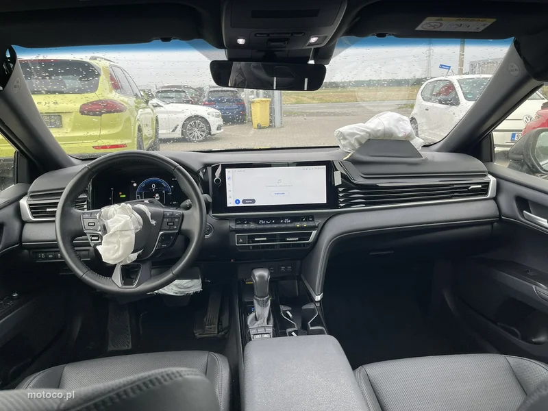 Toyota Camry XV70 12